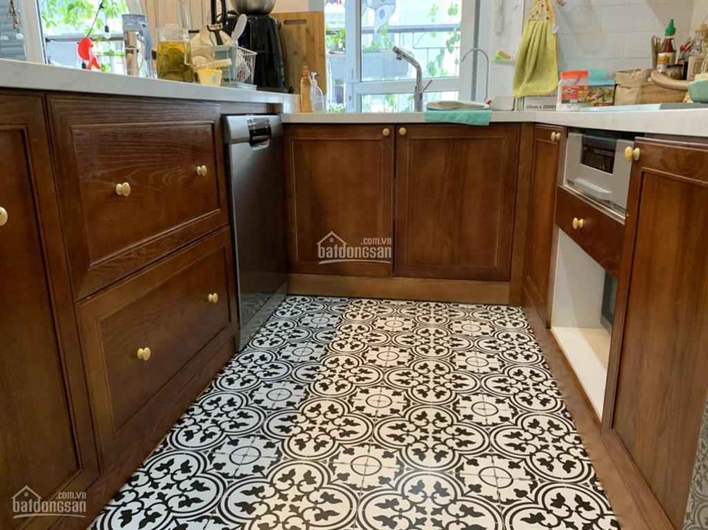 Chính chủ bán căn 92m2, 3pn 2wc tầng trung + full nt giá 10 tỷ chung cư 90 nguyễn tuân