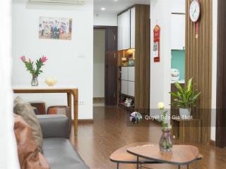 Chính chủ bán căn 71,2m2 2pn + 2wc tầng trung + full nội thất, giá 6,5 tỷ chung cư 90 nguyễn tuân