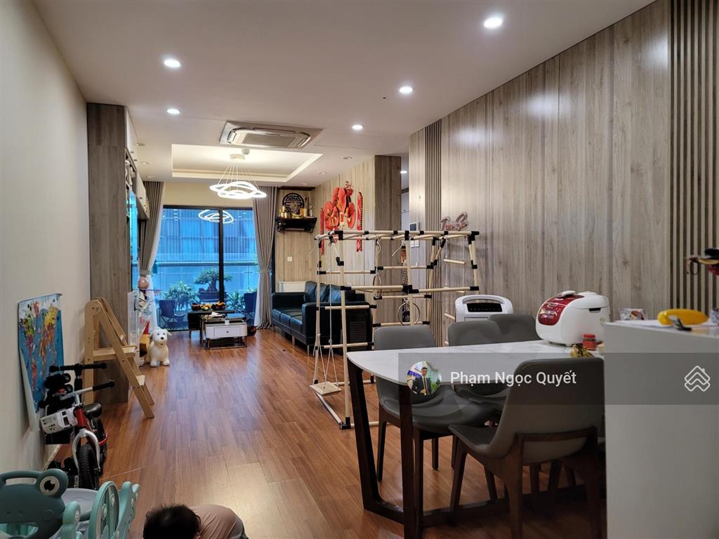 Chính chủ cần cho thuê căn 80m2 3pn +2wc full nội thất giá 17tr/tháng cc goldseason