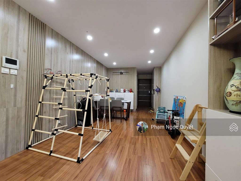 Chính chủ cần cho thuê căn 80m2 3pn +2wc full nội thất giá 17tr/tháng cc goldseason