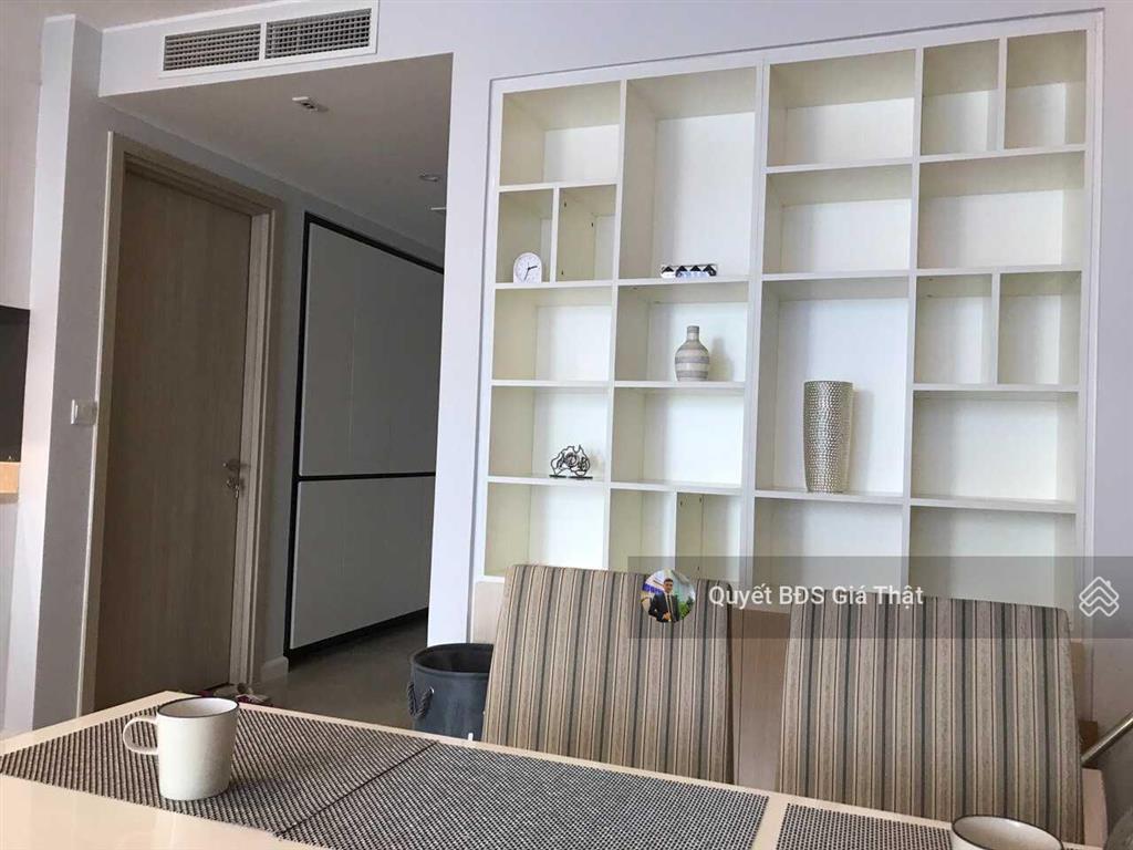 (giá thật) chính chủ bán căn 63m2 2 phòng ngủ cc 7,9 tỷ the diamond residence brg  25 lê văn lương