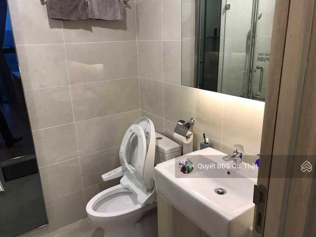 (giá thật) chính chủ bán căn 63m2 2 phòng ngủ cc 7,9 tỷ the diamond residence brg  25 lê văn lương
