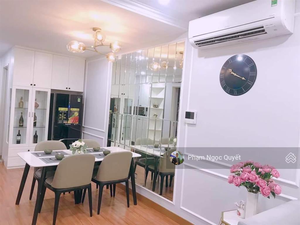 Giá thật chính chủ bán 80m2, 3pn + 2wc + tầng trung, giá 8 tỷ, cc goldseason
