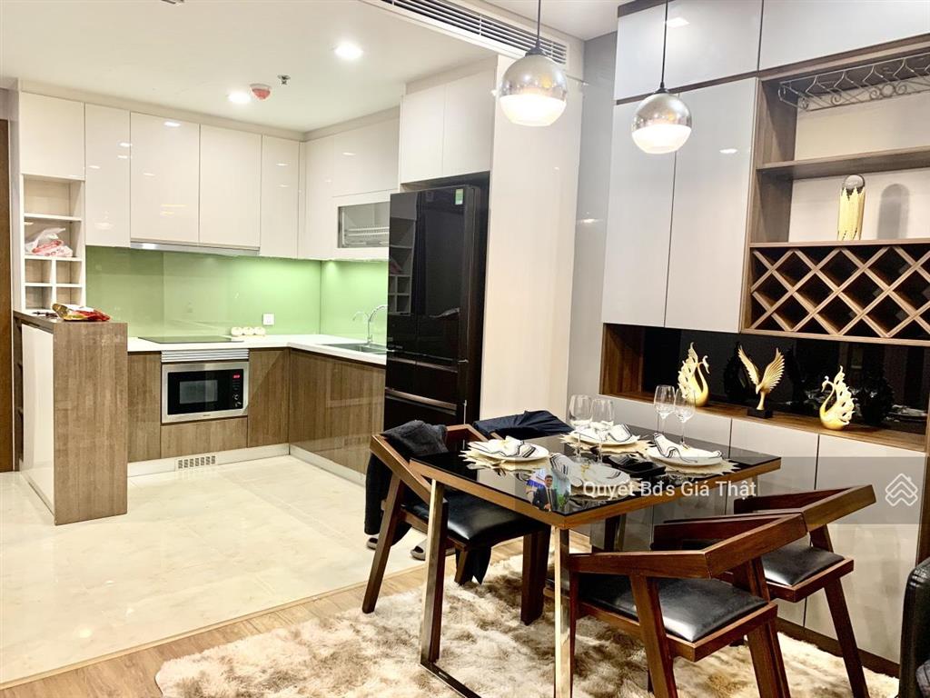 Giá thật chính chủ gửi bán căn góc 72,5m2, 2pn + 2wc full nội thất giá 7.9 tỷ cc the legend