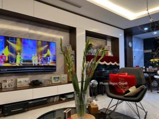 Giá thật. chính chủ bán căn 134m2 3pn + 2 wc full nội thất đẹp cc mandarin garden