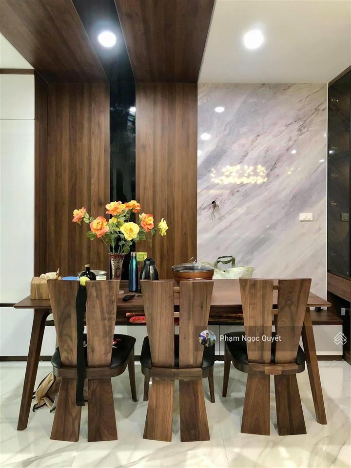 Giá thật. chính chủ bán căn 134m2 3pn + 2 wc full nội thất đẹp cc mandarin garden