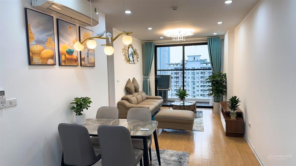 Giá thật chính chủ bán căn 66m2 2pn + 2wc full nội thất giá 4,9 tỷ cc golden field