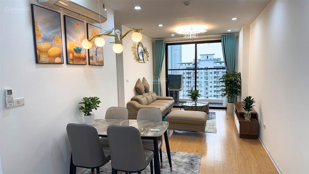 Giá thật chính chủ bán căn 66m2 2pn + 2wc full nội thất giá 4,9 tỷ cc golden field
