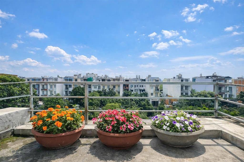 Cho thuê căn hộ 2 phòng ngủ full nội thất gần đh ueh, đh văn hiến