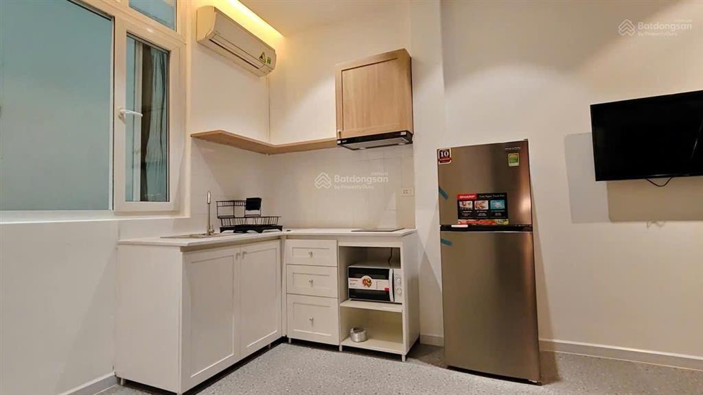 Cho thuê căn hộ full nội thất cao cấp có thang máy gần bến xe quận 8