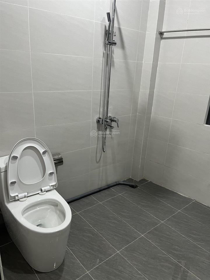 Cho thuê căn hộ studio ban công full nội thất gần cầu kênh tẻ, khánh hội quận 4