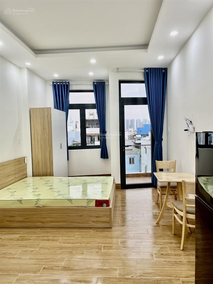 Cho thuê căn hộ studio ban công full nội thất gần cầu kênh tẻ, khánh hội quận 4