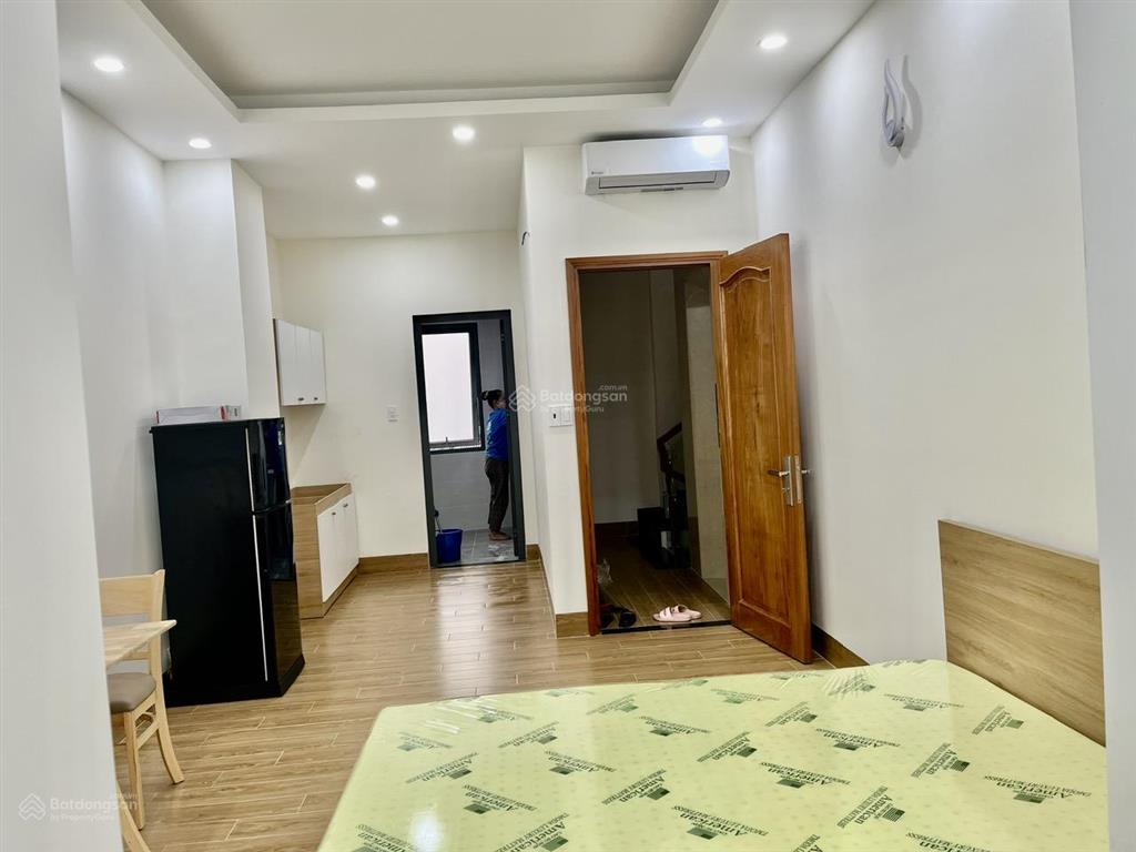 Cho thuê căn hộ studio ban công full nội thất gần cầu kênh tẻ, khánh hội quận 4