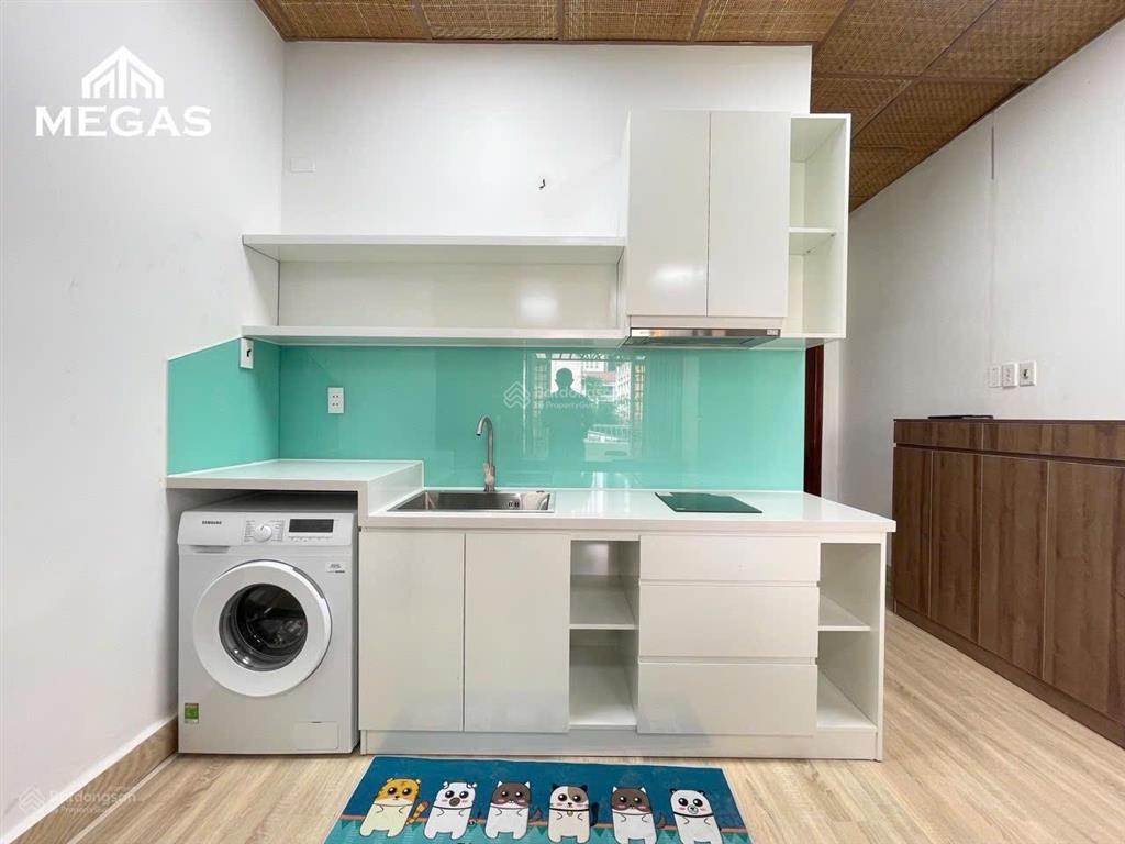 Căn hộ tách bếp ban công full nội thất ngay khu tân định quận 1