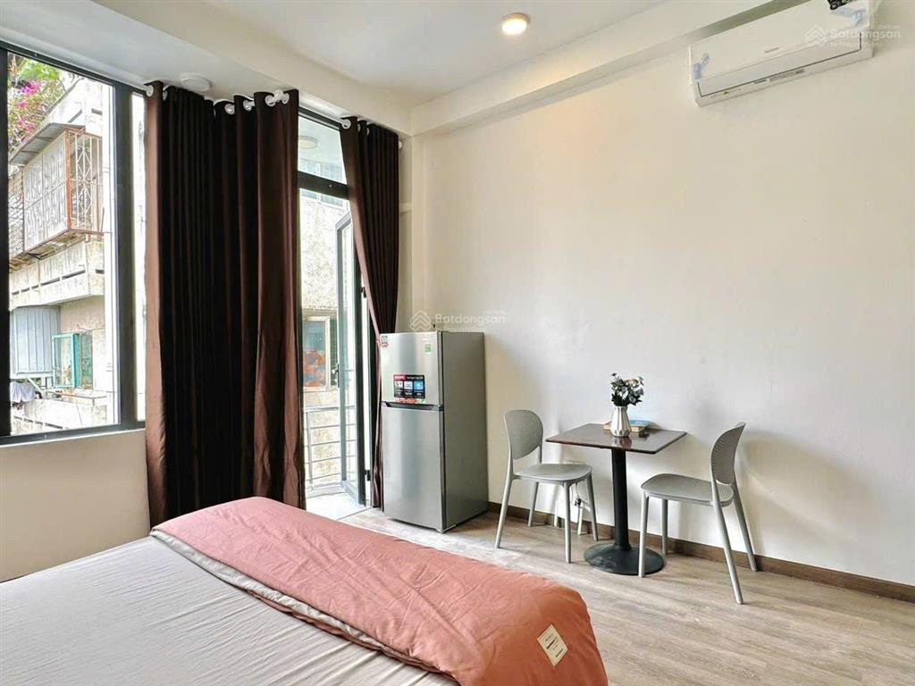 Cho thuê căn hộ full nội thất máy giặt riêng mặt tiền hoàng sa quận 1