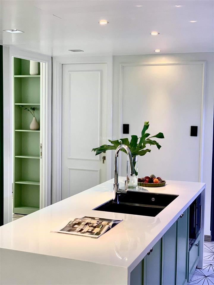 Cần cho thuê tháp t5 duplex 150m2 đầy đủ nội thất, giá 52 triệu/tháng