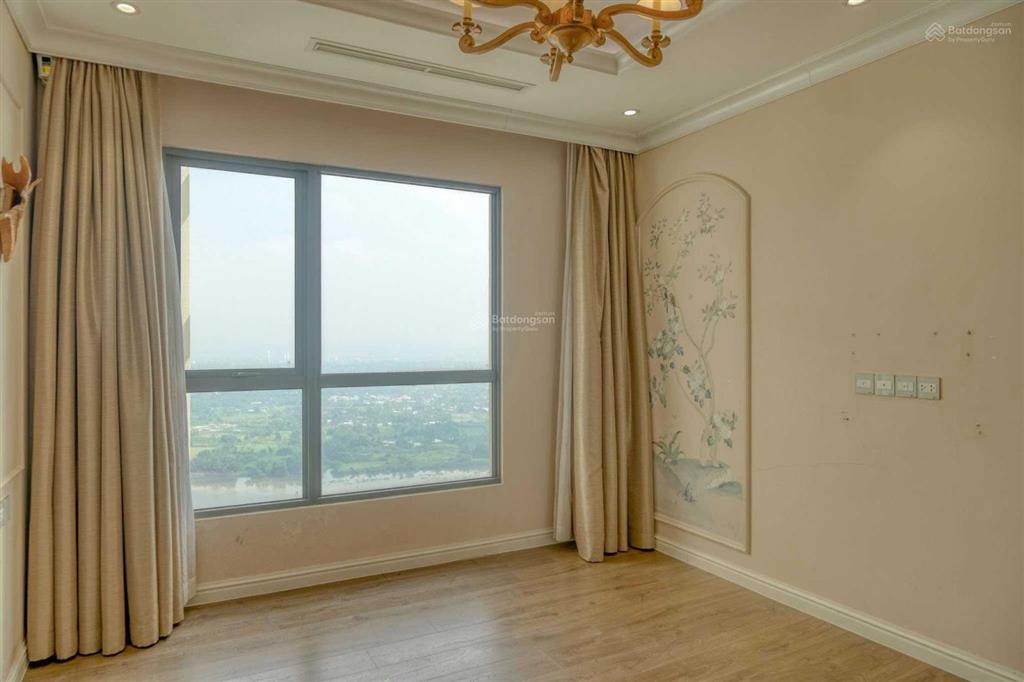 Bán penhouse masteri thảo điền quận 2 tháp t4, 240m2, view sông 4pn, giá 40 tỷ sổ hồng