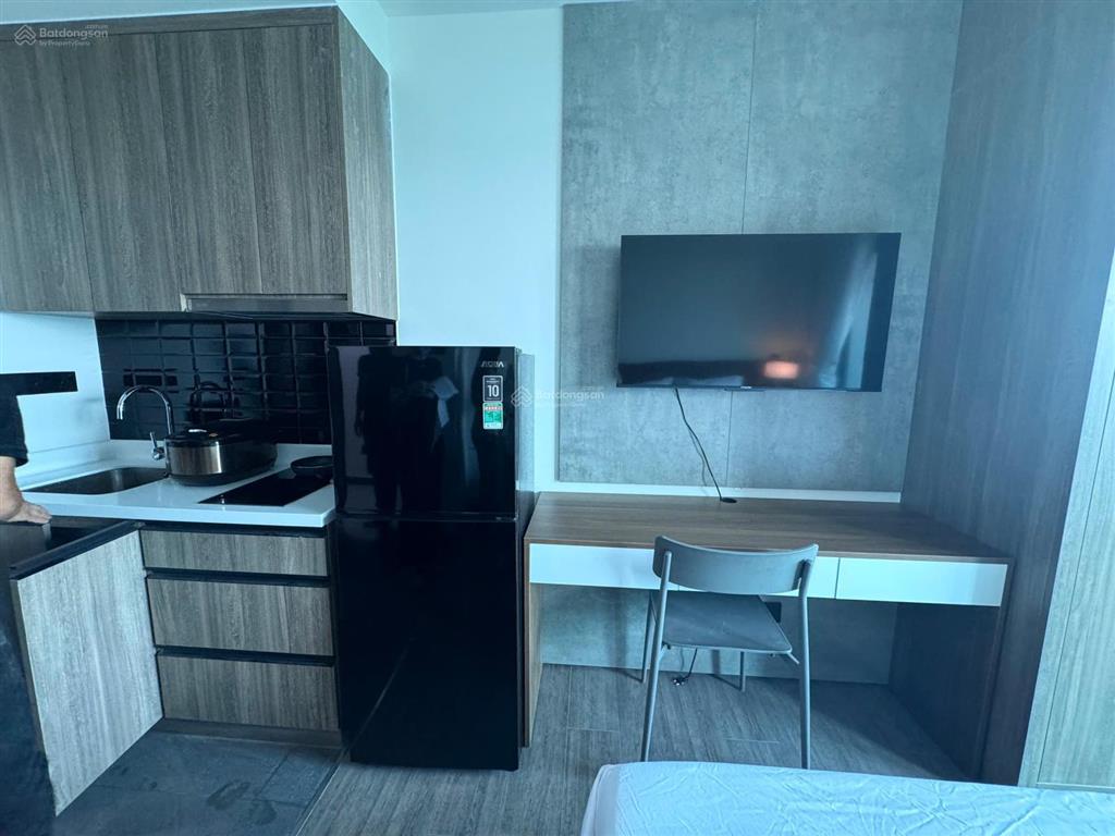 Cho thuê nhanh căn studio de la sol full nội thất, giá chỉ 14tr/tháng, dt 30m2