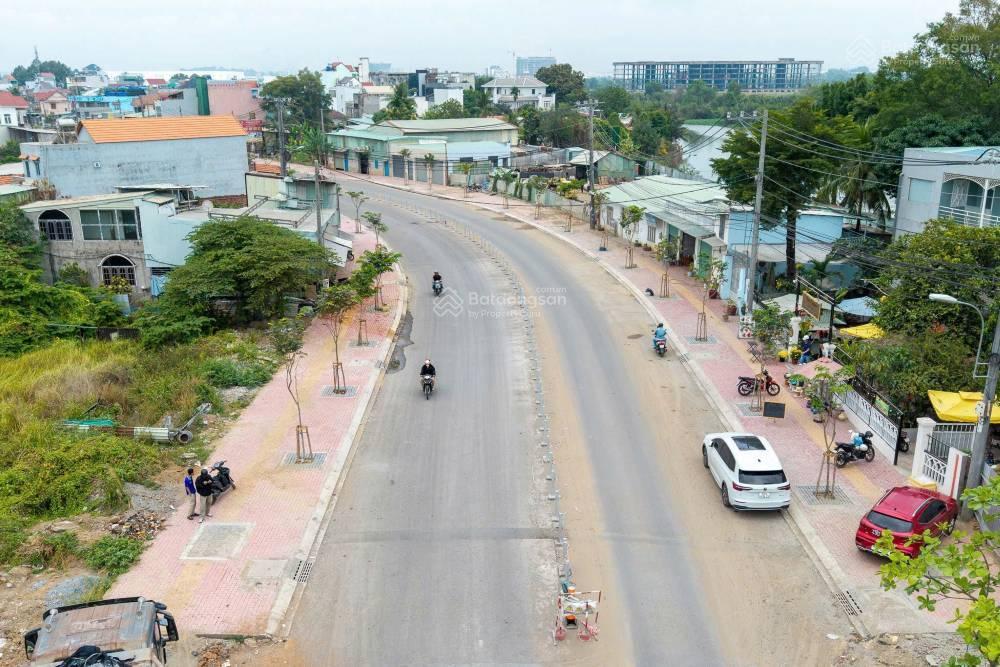 Bán đất lập dự án xây cao 50 tầng 10.250m2, có 2761m2 thổ cư mặt tiền lã xuân oai đã mở rộng 3om