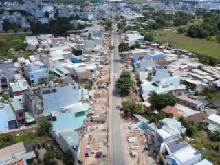 Bán đất lập dự án xây cao 50 tầng 10.250m2, có 2761m2 thổ cư mặt tiền lã xuân oai đã mở rộng 3om