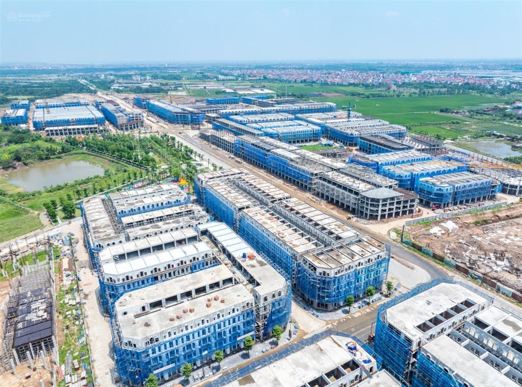Quỹ ngoại giao em thành chung đang có căn 50 m² xây 4 tầng giá rẻ 11,2 tỷ full vat, kpbt