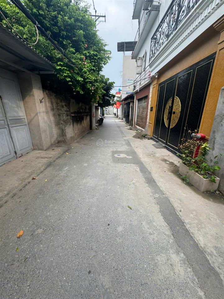Sẵn nhà cho thuê đẹp sẵn vào ở ngay 300m2 tại phú minh cầu diễn. giá thuê tốt, không chung chủ