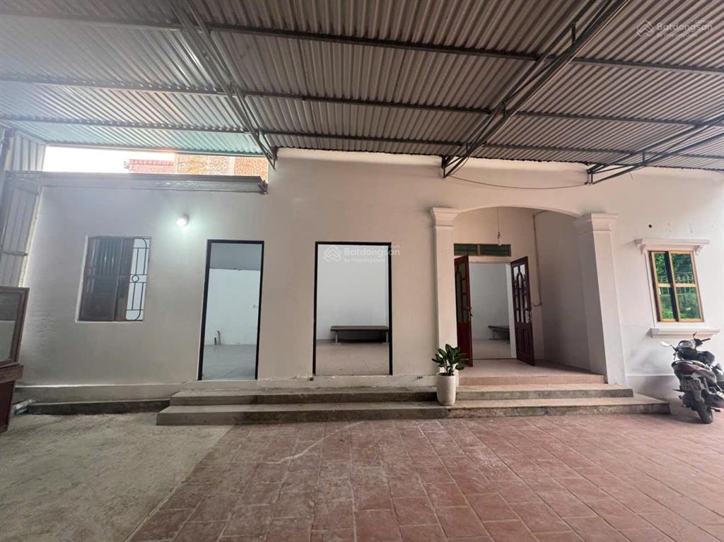 Sẵn nhà cho thuê đẹp sẵn vào ở ngay 300m2 tại phú minh cầu diễn. giá thuê tốt, không chung chủ