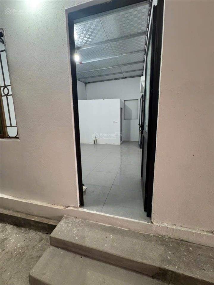 Sẵn nhà cho thuê đẹp sẵn vào ở ngay 300m2 tại phú minh cầu diễn. giá thuê tốt, không chung chủ