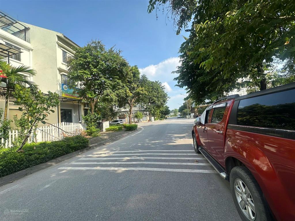 Cho thuê biệt thự đẹp xuất sắc tại khu đô thị xuân phương, 28 triệu, 180m2