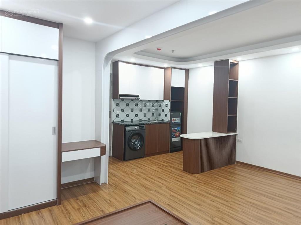 Cơ hội ! toà ccmn lô góc 3 thoáng, gần phố , gần ô tô , 65m tổng 14pkk dòng tiền 1 tỷ/1 năm .