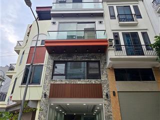 Phân lô quân đội! bán nhà hoàng văn thái, 38m*6t, thang máy, 2 thoáng, 30m ra phố, nhà mới full nt!