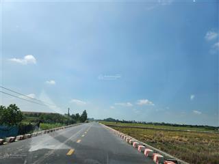 Bán đất tại võng xuyên, 900 triệu, 700m2, sổ đỏ đầy đủ, mặt tiền 30m