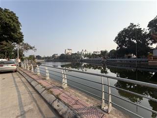 Chính chủ bán nhà đất! diện tích 80m2, vị trí mặt hồ xã phúc lộc hà nội