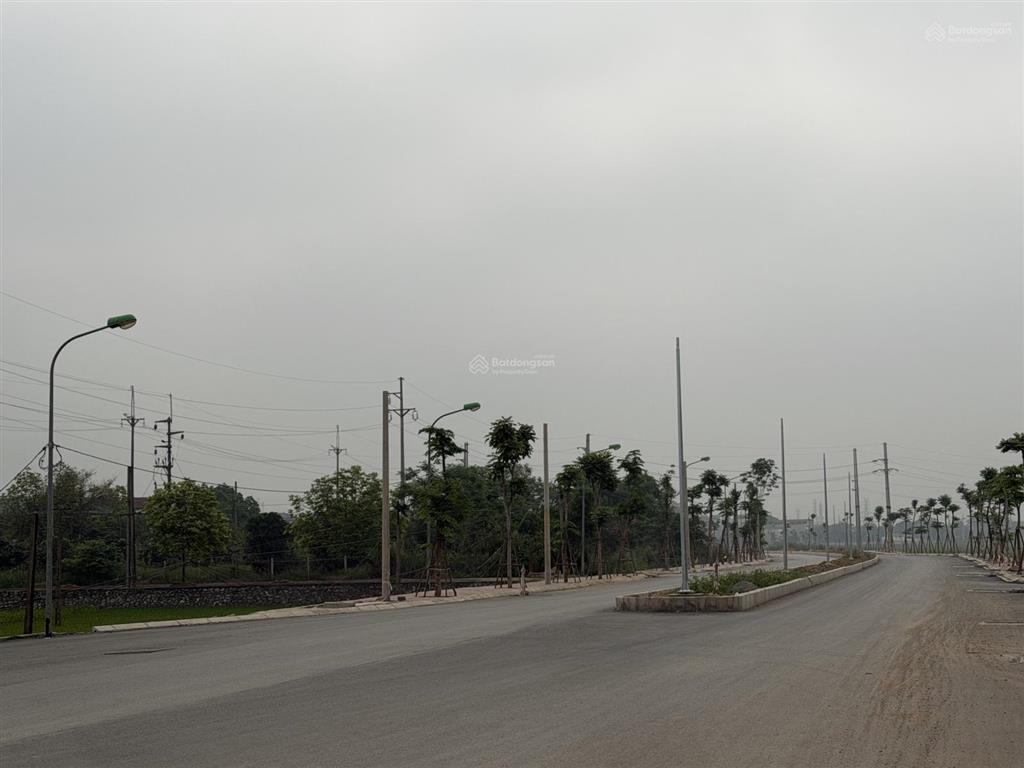 Bán đất 1.600m2 tại thị trấn phúc thọ, giá ưu đãi 3,5 tỷ