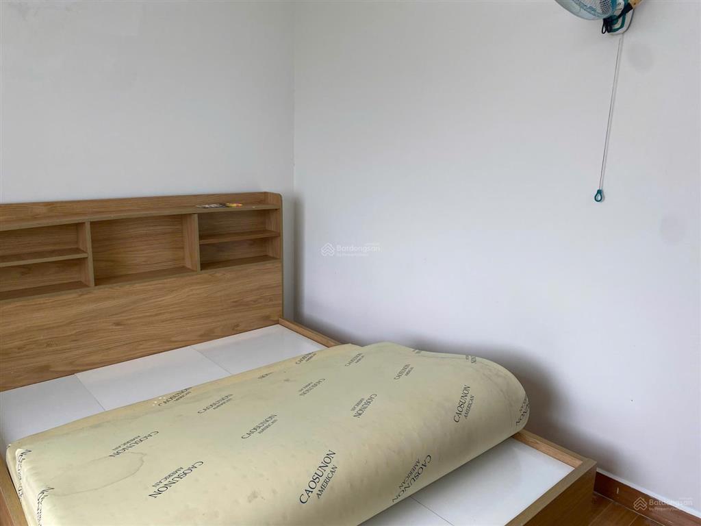 Cho thuê căn hộ 90 m2  chung cư b2  vị trí rất đẹp tại quận 4