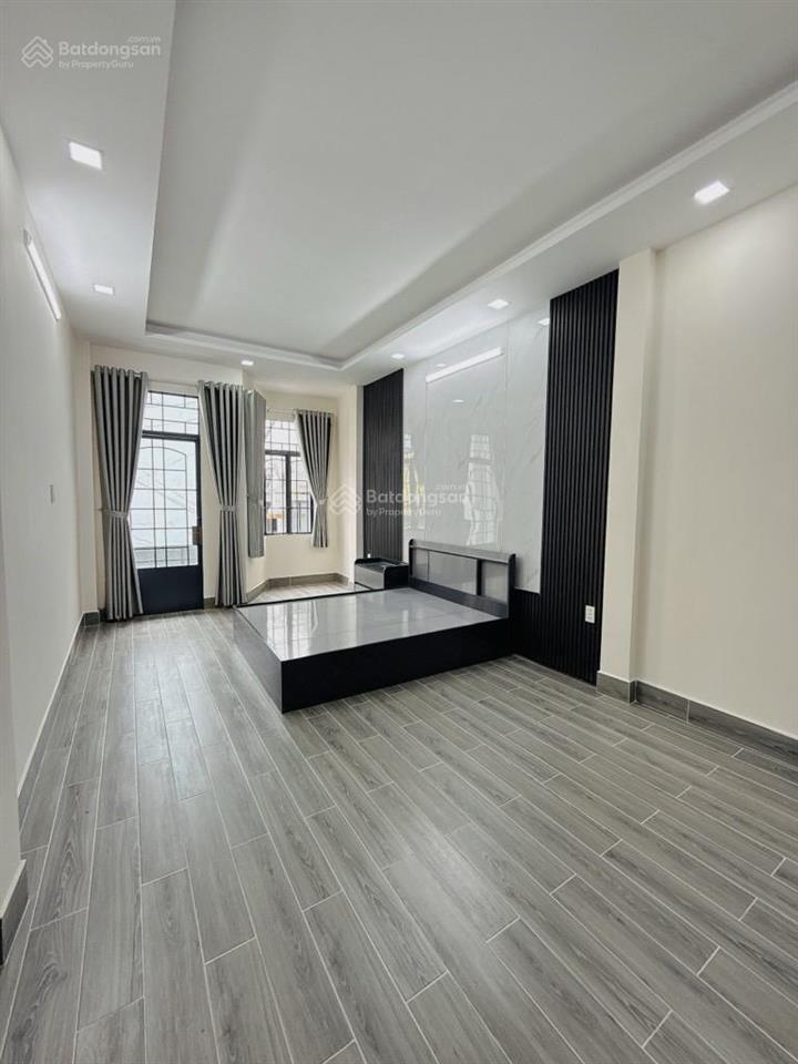 Bán gấp nhà nguyễn văn đậu, 70m2, 2 tầng đẹp, hẻm xe hơi, hơn 8 tỷ