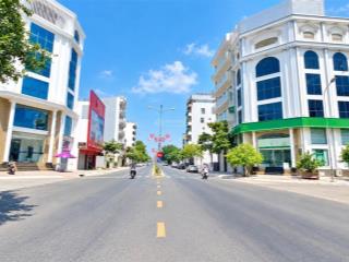 Bank định giá 18 tỷ, chủ bán 14,48 tỷ  mtkd đs9 tthc dĩ an  200m2  xây mới 8 tầng