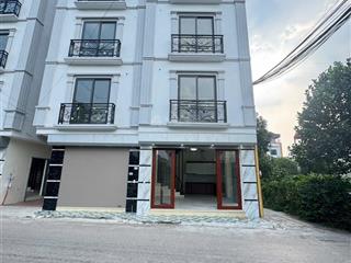 Nhà 5tx30m2 có 3pn rộng đường 3 oto tránh khu vực dân cư đông đúc  2km ra tới kđt đô nghĩa hà đông