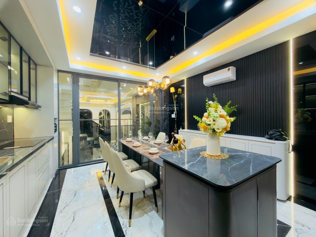 Bán nhà thạnh lộc, quận 12, 65m2 (4.3 x 15), 5 tầng 5pn, 8.5 tỷ