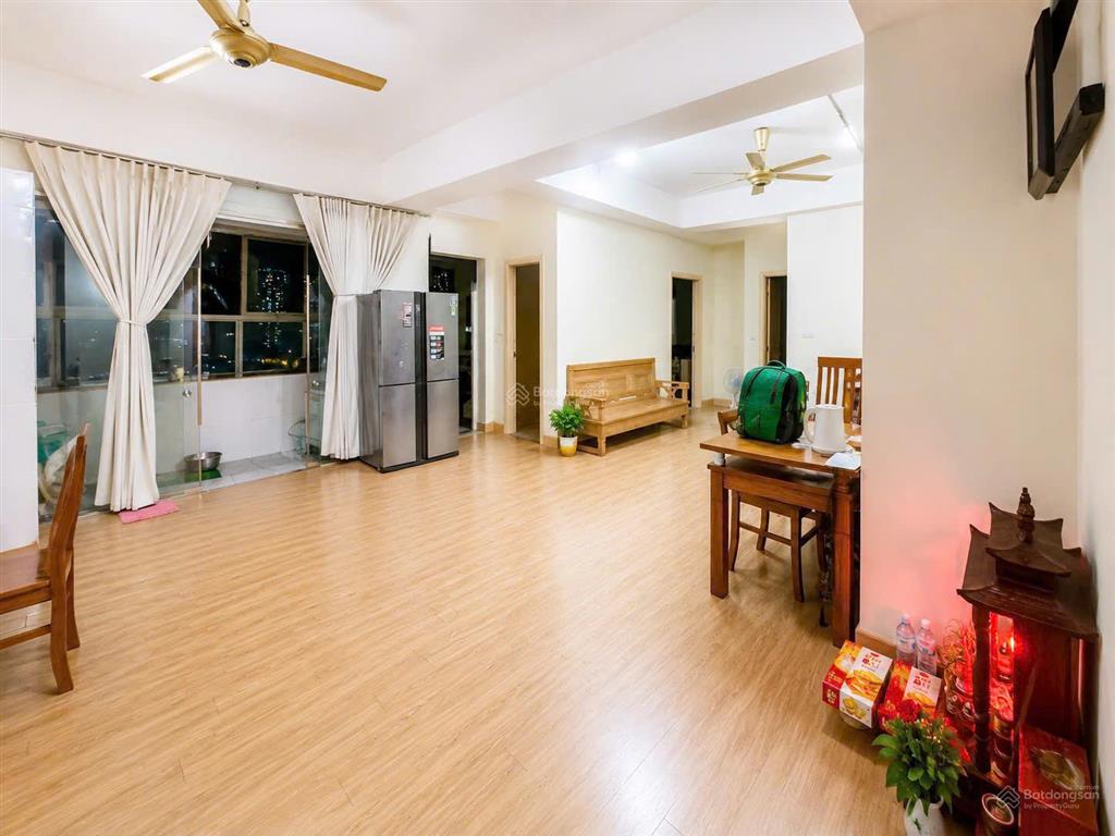 Bán cc 81m2, 4,65 tỷ, 2pn tại khu đô thị mới xa la, phùng hưng, hà đông, hà nội