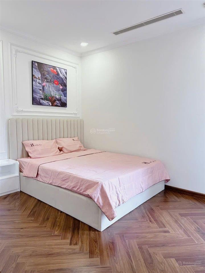 Bán căn 2 ngủ đẹp giá hạt dẻ tại times city