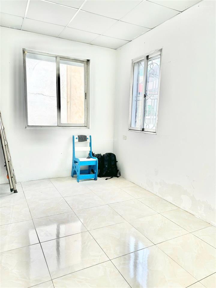 Chính chủ cho thuê nhà riêng 3 tầng  đội cấn, ba đình ( ngay gần chợ ngọc hà )