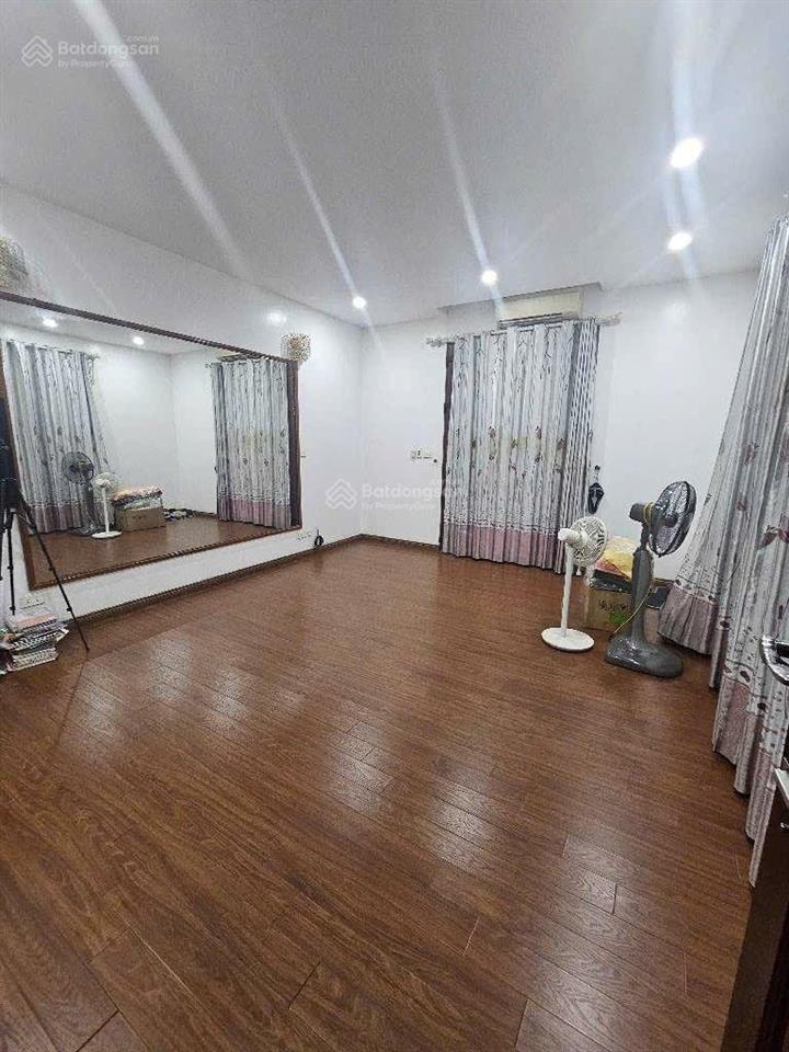 Bán nhà riêng 159m² mặt tiền 10.2m 4 tầng