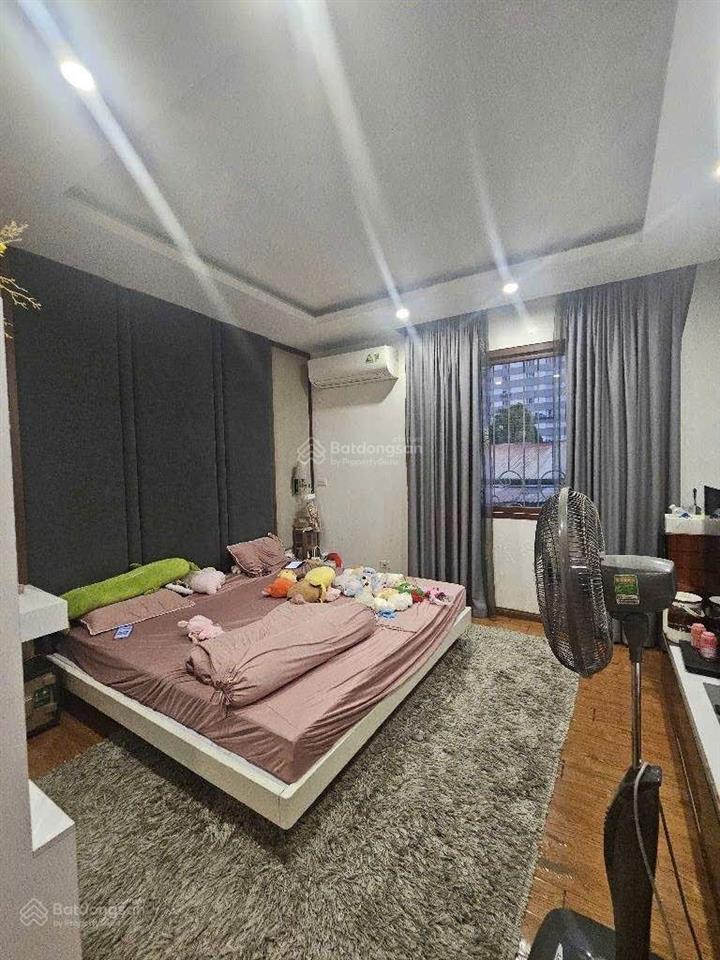 Bán nhà riêng 159m² mặt tiền 10.2m 4 tầng
