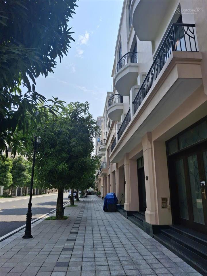Cho thuê nhà 5 tầng, 75m2, đối diện khu biệt thự chỉ 7,5 triệu tại cọ xanh 6, vinhomes ocean park 2