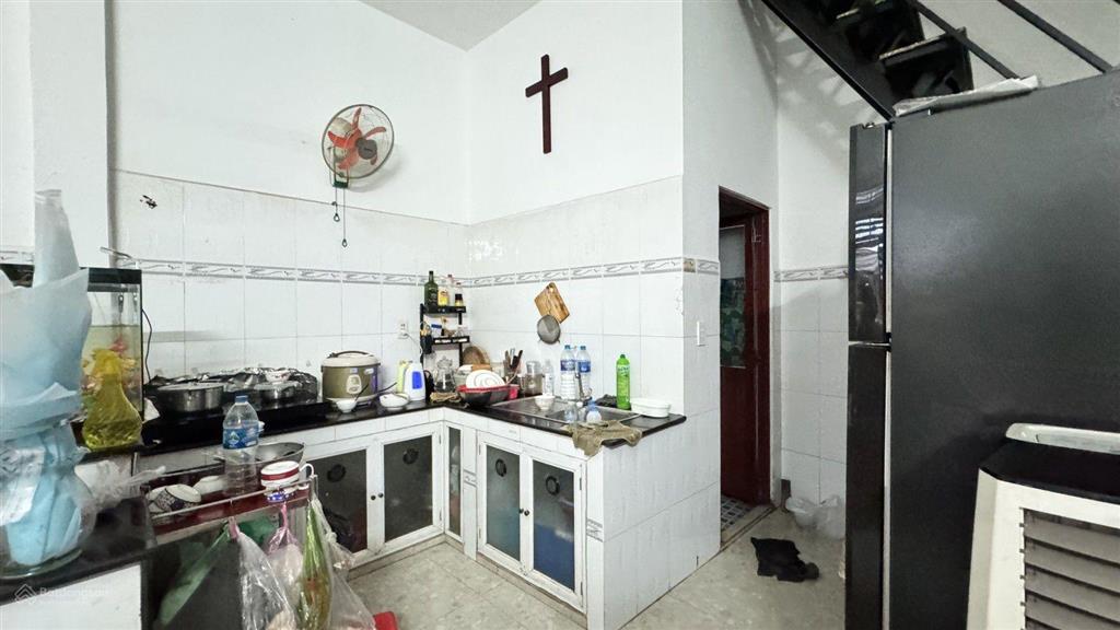 Quận 8 ] hẻm thẳng 1 trục  gần mặt tiền đường  vị trí đẹp  thuận tiện qua quận 5& 10 chỉ 5p.