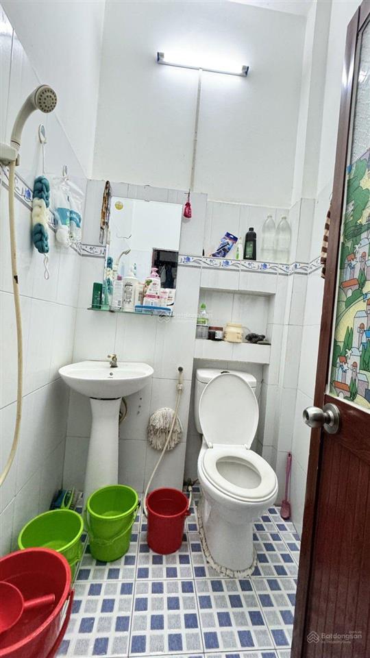 Quận 8 ] hẻm thẳng 1 trục  gần mặt tiền đường  vị trí đẹp  thuận tiện qua quận 5& 10 chỉ 5p.