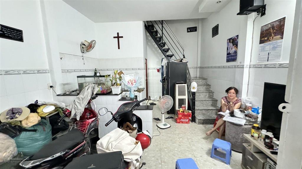 Quận 8 ] hẻm thẳng 1 trục  gần mặt tiền đường  vị trí đẹp  thuận tiện qua quận 5& 10 chỉ 5p.