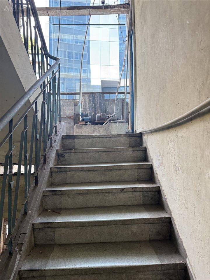 Quận 1 trần đình xu chung cư lô góc 67m2 giá 2.58 tỷ góc 2 mặt tiền