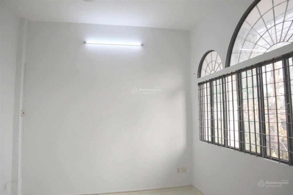 Cho thuê nhà mặt phố 245 tôn thất thuyết, 28 triệu, ngang 5m x 16m,  chính chủ